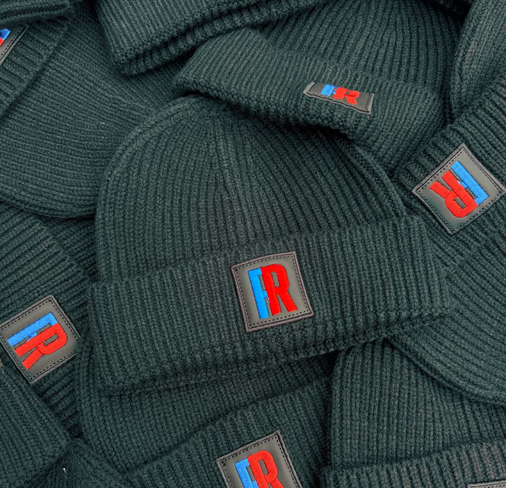 50x Rubber Patch Engineered knit ribbed beanie