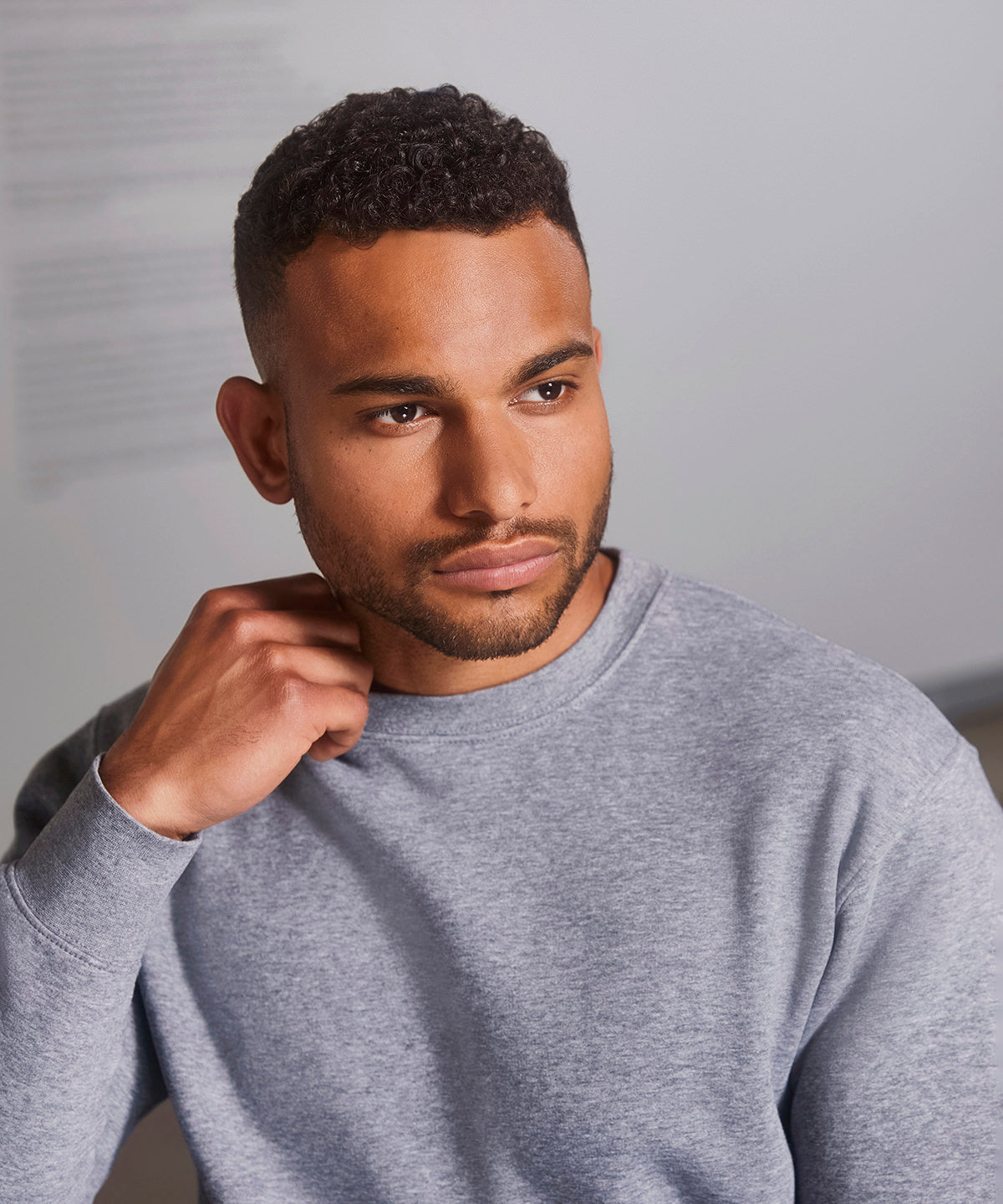 Set-in Sleeve Sweatshirt J262M